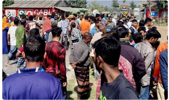 জয়পুরহাটে ট্রাক-সিএনজি সংঘর্ষে নিহত ৫