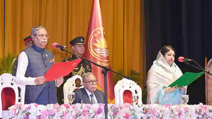 ২২তম রাষ্ট্রপতি হিসেবে শপথ নিলেন সাহাবুদ্দিন