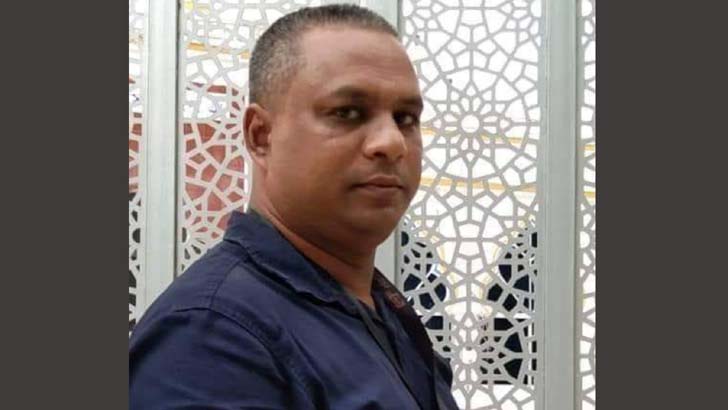 ইট দিয়ে মাথা থেঁতলে সাংবাদিক হত্যা