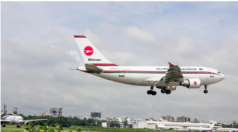 অনুমতি ছাড়াই রানওয়েতে বিমান, অল্পের জন্য রক্ষা পান ৪ শতাধিক যাত্রী