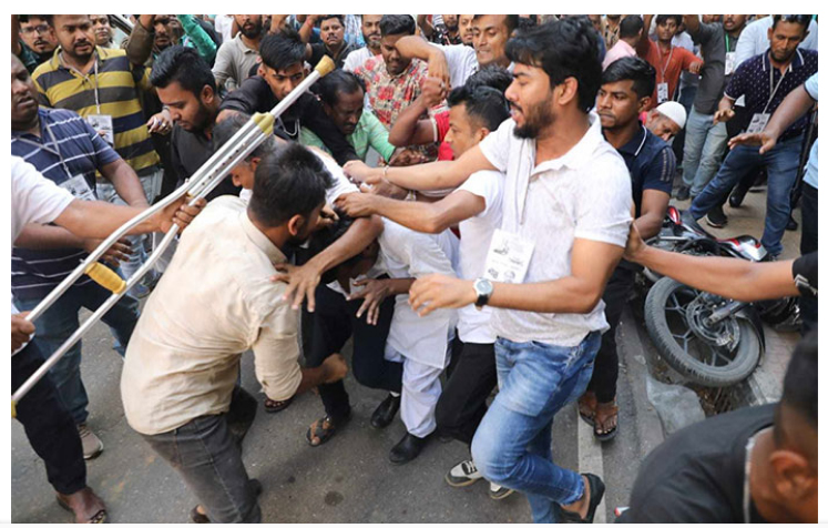 হিরো আলমের ওপর হামলা