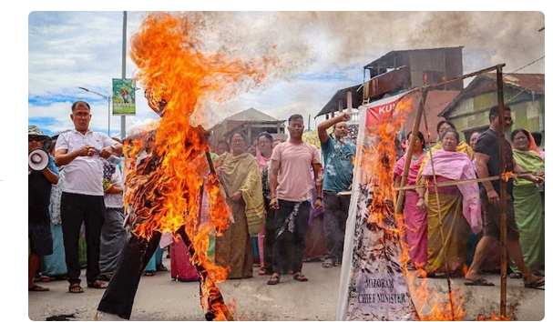 মণিপুরে নতুন করে সহিংসতায় নিহত ৩