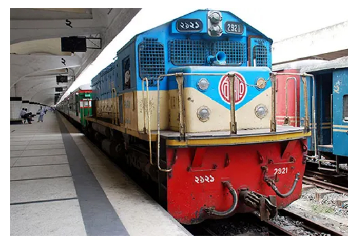 ঢাকার সঙ্গে সারা দেশের ট্রেন চলাচল বন্ধ