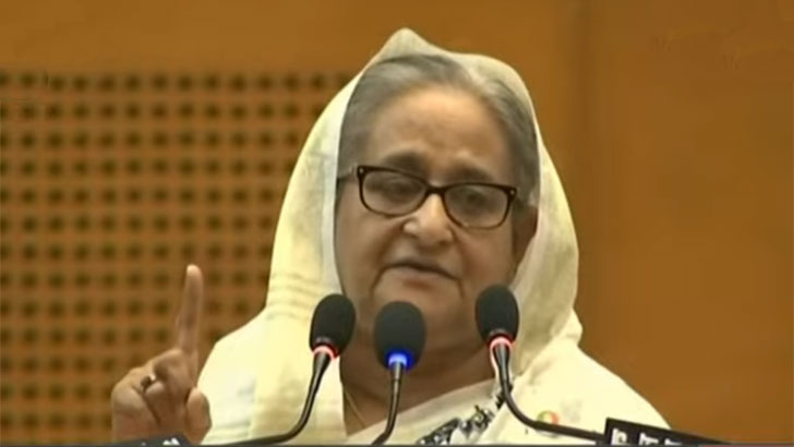 অবরোধ-অগ্নিসন্ত্রাস করে একটাও যেন পার না পায়: শেখ হাসিনা