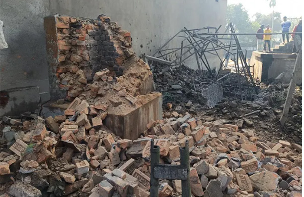 ঠাকুরগাঁওয়ে ব্রয়লার বিস্ফোরণ, একই পরিবারের ৩জন নিহত