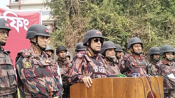 আন্তর্জাতিক সুসম্পর্ক বজায় রেখে পরিস্থিতি মোকাবিলা করছি: বিজিবি মহাপরিচালক