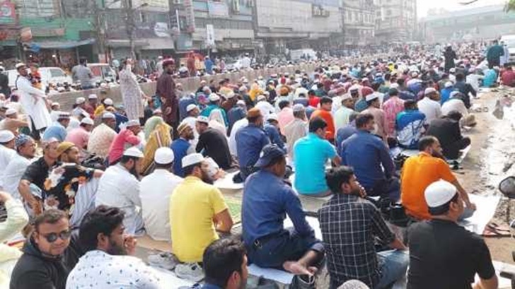 দেশের বৃহত্তম জুমার জামাত তুরাগতীরে অনুষ্ঠিত