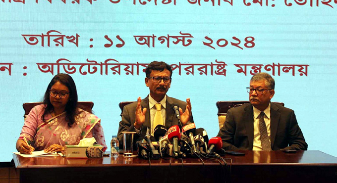 শেখ হাসিনাকে ফেরাতে আইন মন্ত্রণালয় চিঠি দিলে উদ্যোগ নেওয়া হবে :পররাষ্ট্র উপদেষ্টা