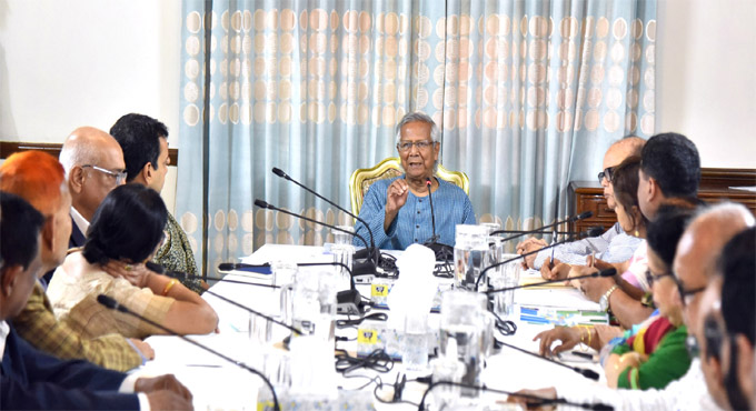 পানিবন্দি অসুস্থ অন্তঃসত্ত্বা তিন নারীকে উদ্ধার করল র‌্যাব