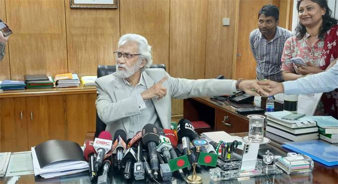 তাকসিমকে ঘিরে দুর্নীতি চক্রের বিরুদ্ধে পদক্ষেপ নেওয়া হবে: স্থানীয় সরকার উপদেষ্টা