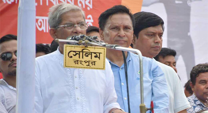 হাসিনা লেজ গুটিয়ে পালালেও চুপ করে বসে নেই: ফখরুল