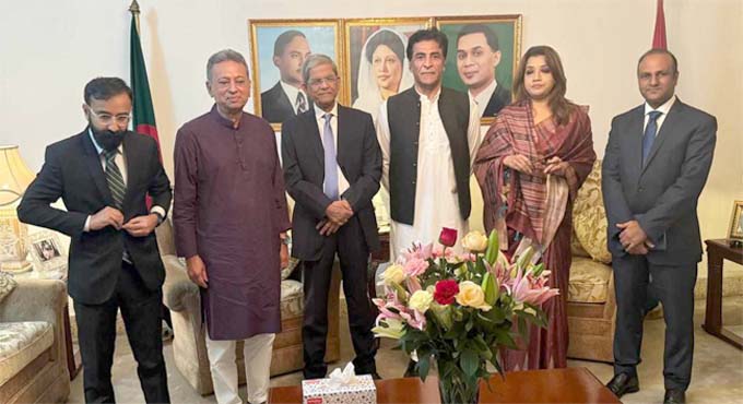 বন্যার্তদের জন্য প্রধান উপদেষ্টার ত্রাণ তহবিলে সহায়তা পাঠাবেন যেভাবে