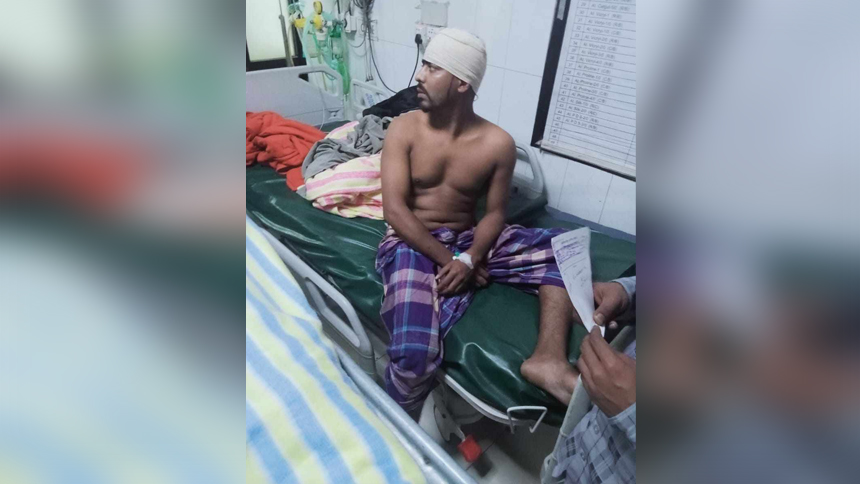 গাজীপুরে মোজাম্মেলের বাড়িতে হামলা-ভাঙচুর ।। আহত ৫ জন ঢাকা মেডিকেলে ভর্তি