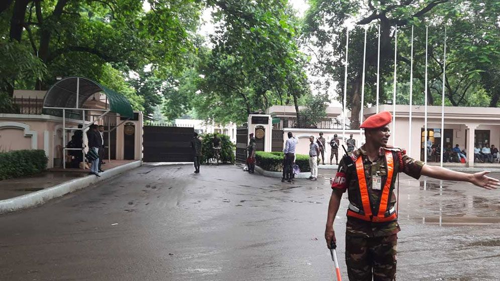 প্রধান উপদেষ্টার সঙ্গে বৈঠকে জামায়াত