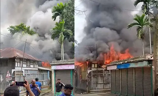 কুমিল্লায় মাইকে ঘোষণা দিয়ে ৪ মাজারে হামলা-আগুন
