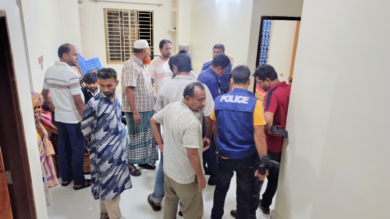 লক্ষ্মীপুরে মা-মেয়েকে জবাই করে হত্যা