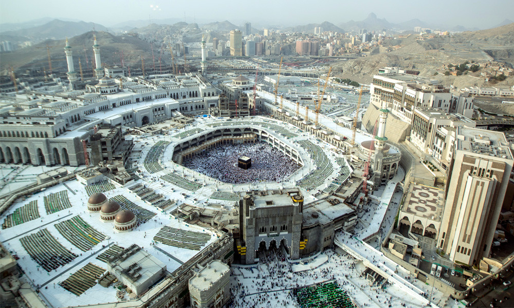 হজযাত্রী বাড়াতে মসজিদুল হারাম ঘিরে সৌদির নতুন প্রকল্প