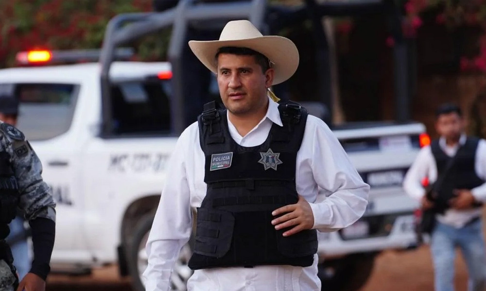 মেক্সিকোতে মেয়রকে গুলি করে হত্যা