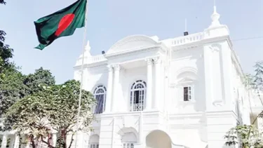 জাতীয় সংসদ নির্বাচনের সব ধরনের কার্যক্রম স্থগিত চেয়ে রিট