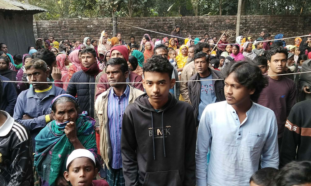 বগুড়ায় মা-মেয়ের ঝুলন্ত লাশ উদ্ধার