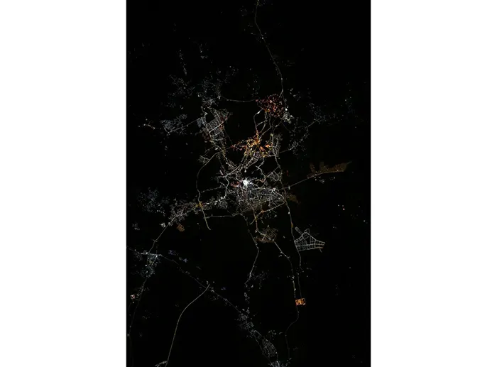 মহাকাশ থেকে তোলা ছবিতে ধরা পড়লো পবিত্র কাবা