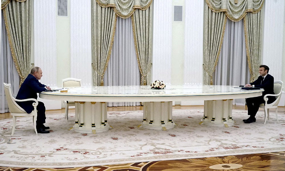 ম্যাখোঁর সঙ্গে আলোচনায় পুতিনের প্রস্তুত থাকাকে স্বাগত ফ্রান্সের