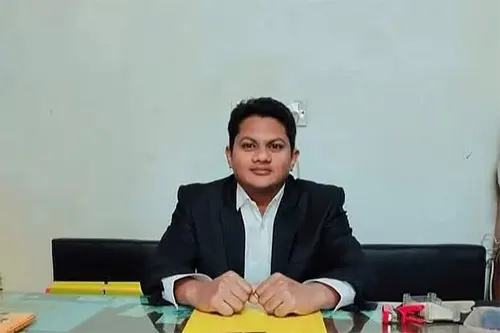 আইনজীবীকে পিটিয়ে হত্যা