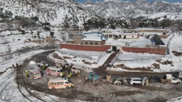 স্মরণকালের ভয়াবহ তুষারপাতে বিপর্যস্ত পাকিস্তান