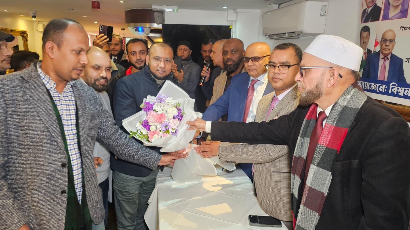 যুক্তরাজ্য বিএনপির নব নির্বাচিত আহবায়ক আজাদ ও সদস্য সচিব খছরুর সম্মানে নৈশভোজ অনুষ্টিত