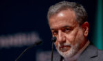 যুক্তরাষ্ট্রের সঙ্গে আলোচনায় জেনেভার পথে ইরানি পররাষ্ট্রমন্ত্রী