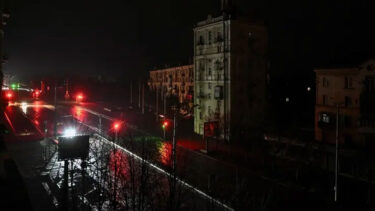 ইউক্রেনের বিদ্যুৎ গ্রিডে ড্রোন ও ক্ষেপণাস্ত্র হামলা রাশিয়ার