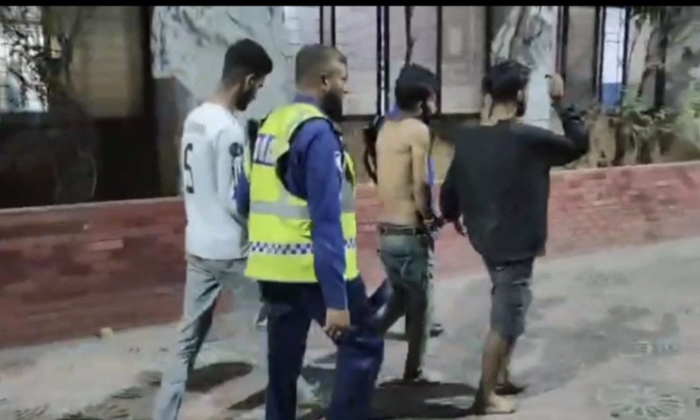 নারায়ণগঞ্জে পুলিশের ছিনতাই হওয়া পিস্তল ২৪ ঘণ্টার মধ্যেই উদ্ধার, আটক ৩