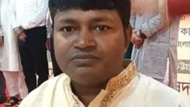 রাঙ্গুনিয়ায় বিএনপি নেতার বাড়িতে হামলা, মা-ছেলে গুলিবিদ্ধ