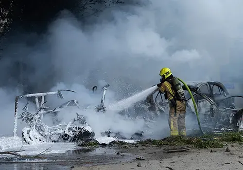 <span style='color:#333;font-size:18px;'>গার্ডিয়ানের রিপোর্ট</span><br> যুদ্ধের নিয়ন্ত্রণ ইরানের হাতে!