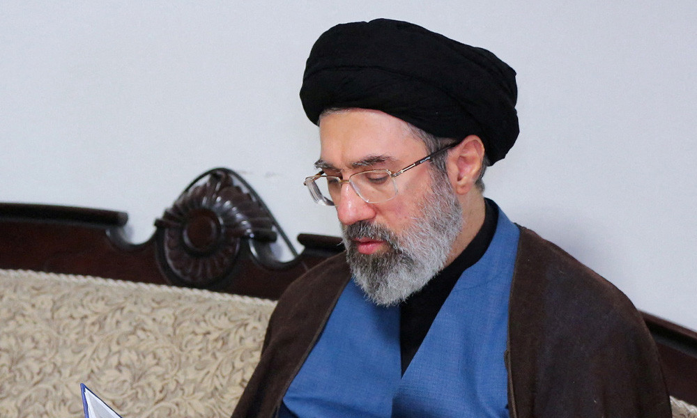 প্রথম বক্তব্যেই কড়া বার্তা মোজতবা খামেনির