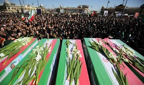 তেহরানে লারিজানির জানাজায় জনতার ঢল