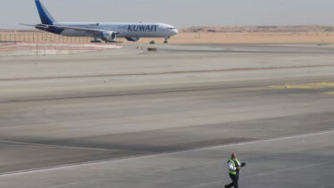 কুয়েত আন্তর্জাতিক বিমানবন্দরে ড্রোন হামলা