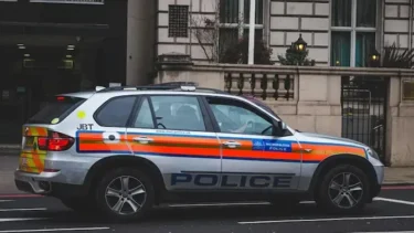 স্ত্রীকে দিয়ে যৌন ব্যবসা, সুইডিশ নাগরিকের বিরুদ্ধে মামলা