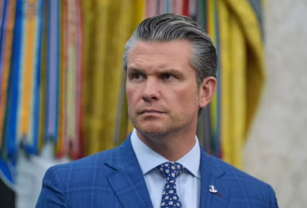 ইরান যুদ্ধ নিয়ে কংগ্রেসে তলব যুক্তরাষ্ট্রের প্রতিরক্ষামন্ত্রীকে