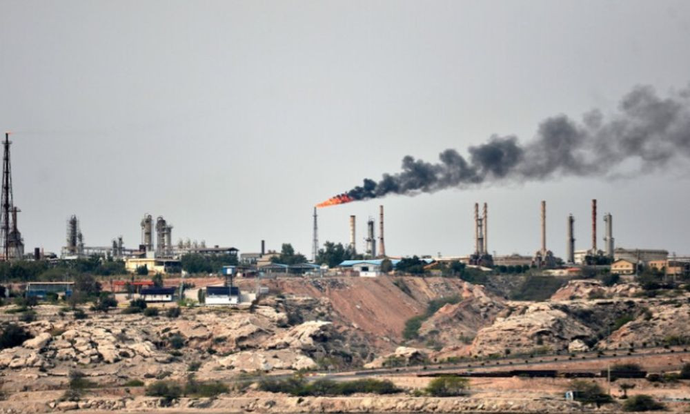 ইরানের খারগ দ্বীপ আবার আক্রান্ত, ভয়াবহ বিমান হামলা