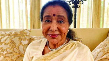 হাসপাতালে ভর্তি আশা ভোসলে, অবস্থা সংকটাপন্ন