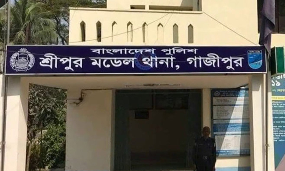 স্ত্রীকে হত্যা করে লাশ উদ্ধারে প্রতিবেশীকে স্বামীর ফোন