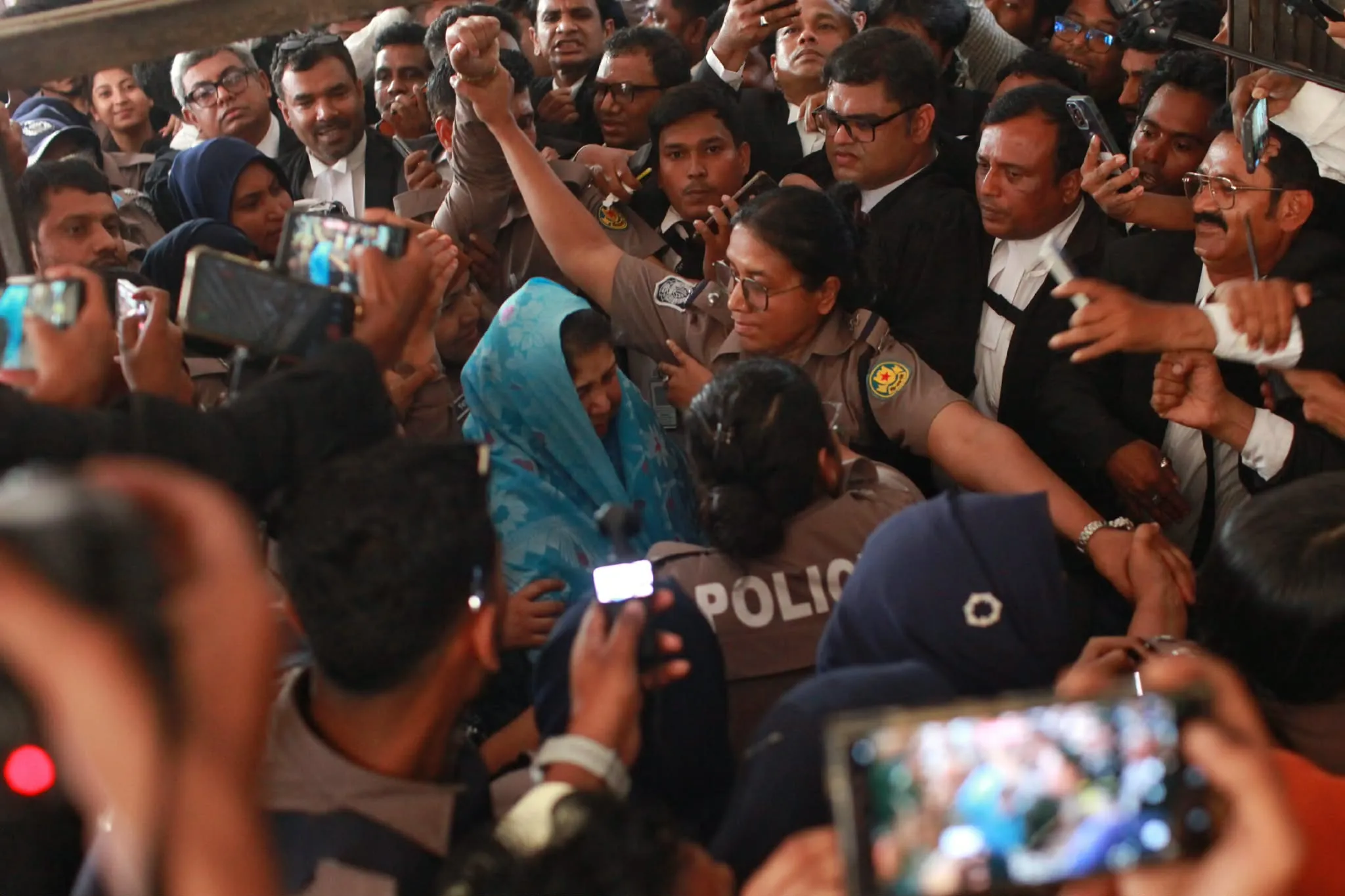 সাবেক স্পিকার শিরীন শারমিন চৌধুরী কারাগারে