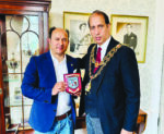 সাংবাদিকতায় বিশেষ অবদানের স্বীকৃতি স্বরূপ লর্ড মেয়রের সম্মাননা স্মারক পেলেন সাংবাদিক জয়নাল ইসলাম