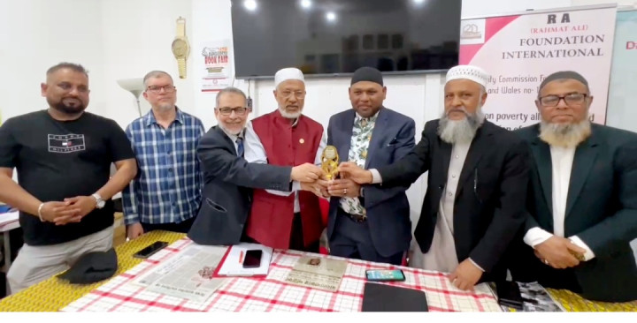 সাংবাদিক এম জি কিবরিয়াকে ‘আর এ ফাউন্ডেশন’ কর্তৃক সম্মাননা প্রদান