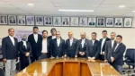 সরকারের বিভিন্ন পদক্ষেপে আপত্তি জানিয়ে ১৮ আইন কর্মকর্তার পদত্যাগ