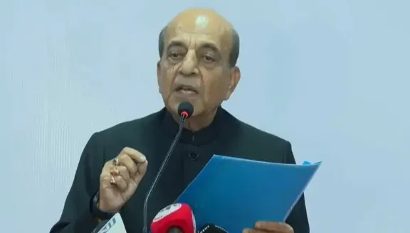 বাংলাদেশিদের জন্য ভারতীয় ট্যুরিস্ট ভিসা চালুর ঘোষণা