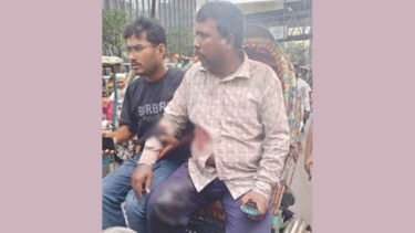 মতিঝিলে ব্যাংকের সামনে গুলি চালিয়ে টাকার ব্যাগ ছিনতাই