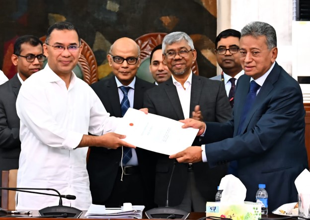 নতুন অর্থবছরের জন্য ৯ লাখ ৩৮ হাজার কোটি টাকার বাজেট মন্ত্রিসভায় অনুমোদন