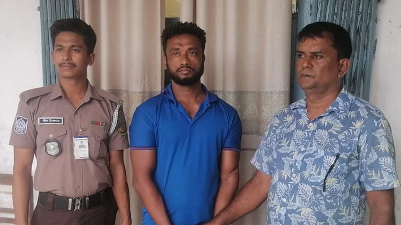 খুলনায় শাশুড়িকে খুন করতে দেখে ফেলায় দুই শিশুকে হত্যা: আদালতে সৎ বাবার জবানবন্দি